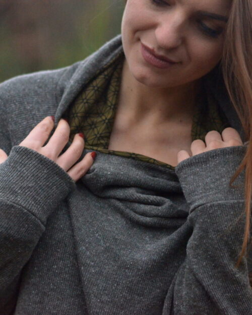 pullover-hoodie-kragen-olive-gruen