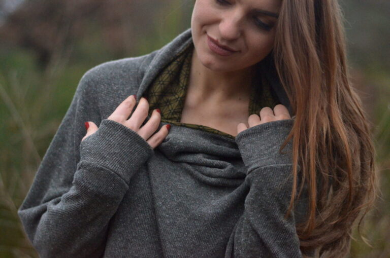 pullover-hoodie-kragen-olive-gruen