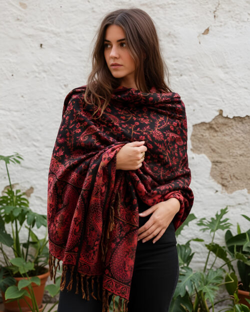yak-schal-paisley-muster-schwarz